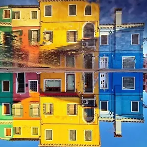 https://ca-comare.hotelinveneto.com