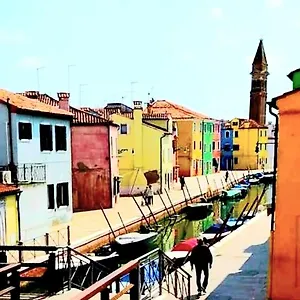 https://ca-comare.hotelinveneto.com